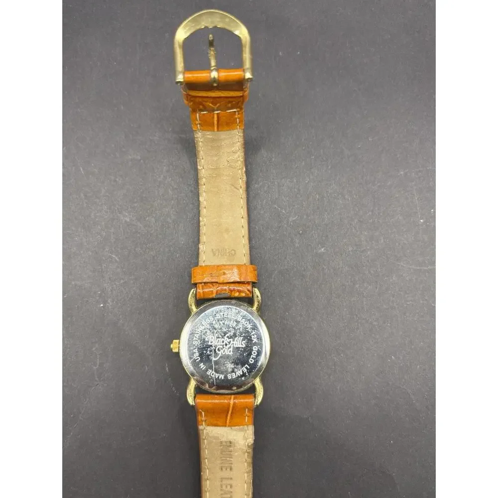 VTG Ladies Black Hills Leaves Autumn Gold Quartz Wristwatch Leather Band Analog